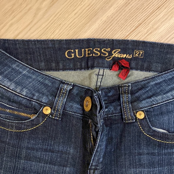 Guess Jeans - Picture 2 of 3